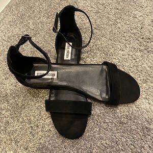 Steve Madden Black Faux Suede Flats